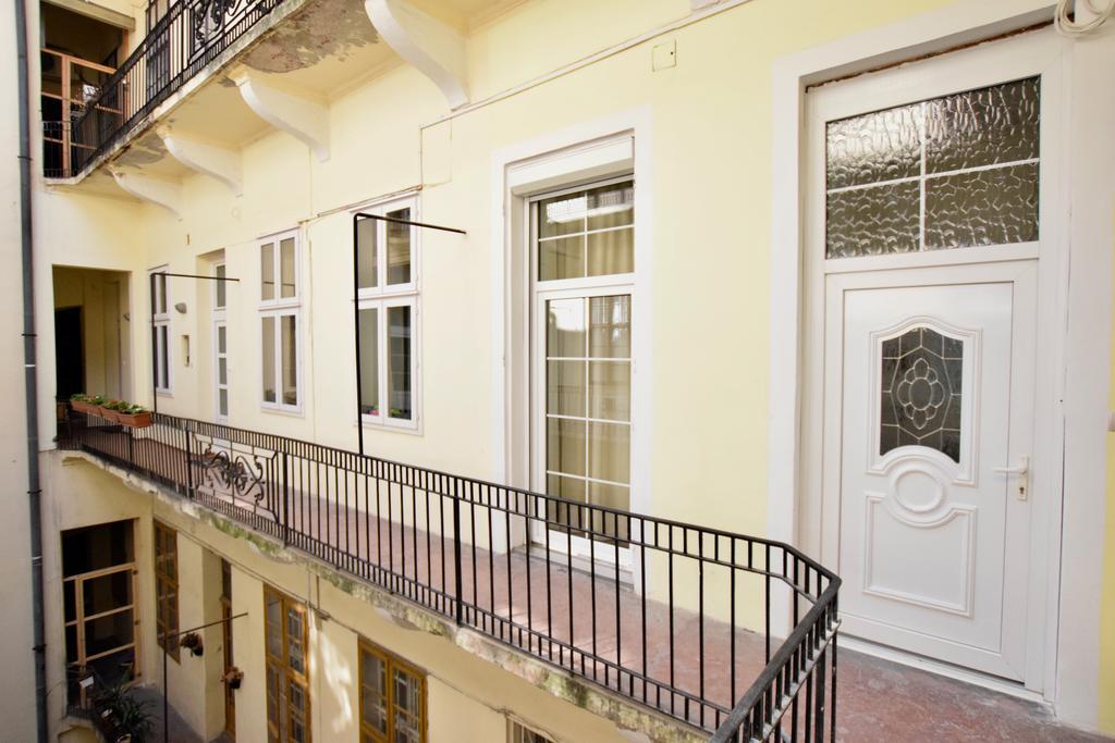 Luxury Apartment By Hi5 - Bazilika Suite Budapest Eksteriør bilde